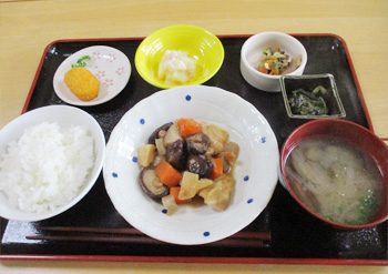 schedule_img6 12:00~ 昼食!